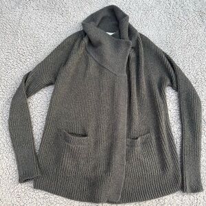 Abercrombie cardigan sweater
